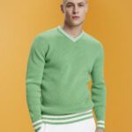 Men Esprit Green V-neck sustainable cotton jumper Sweaters XF4444726