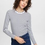 Women Esprit White Long sleeve top with a scalloped neck Long Sleeve XF444434